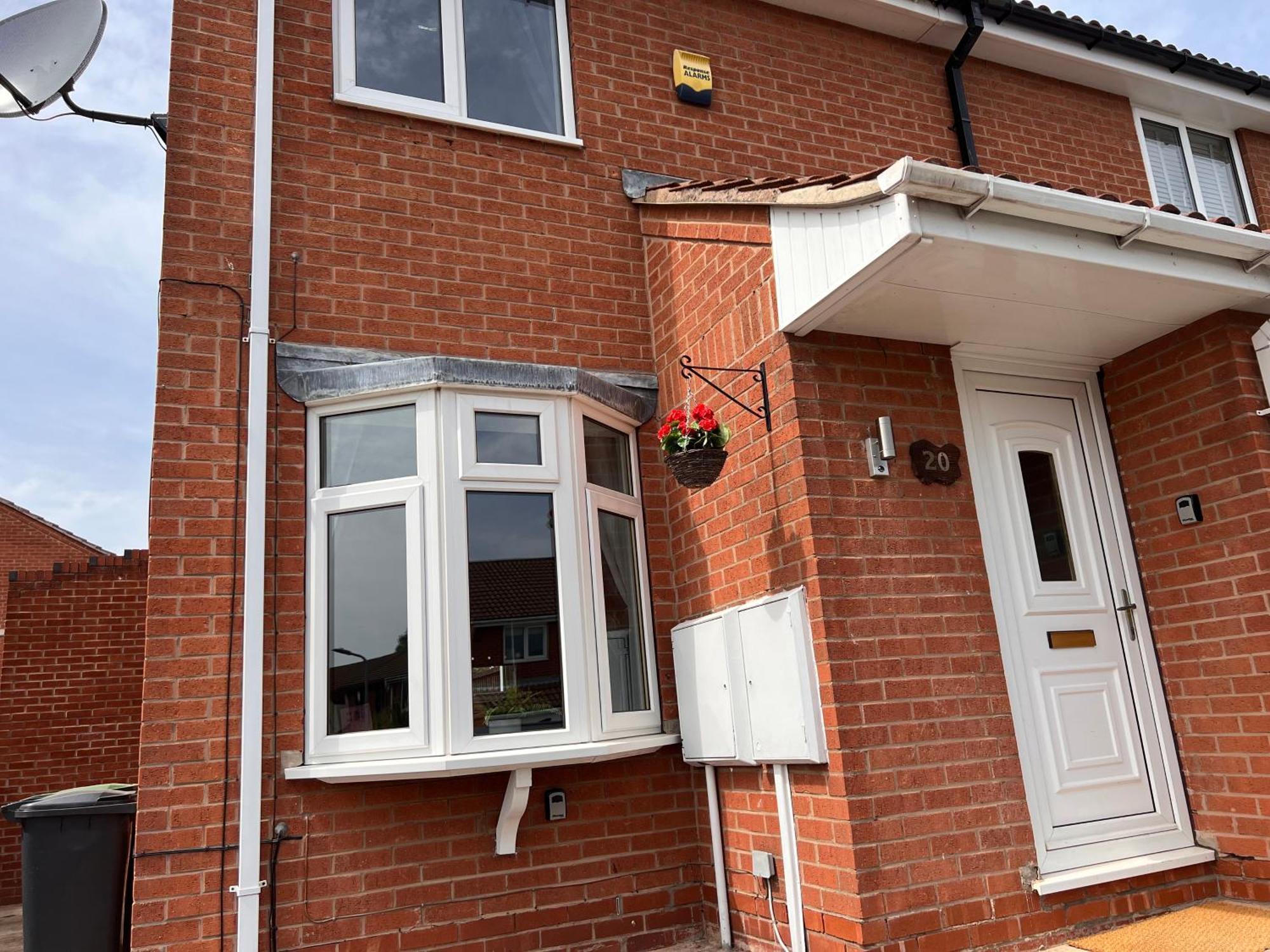 Contractors Or Family House - M1 Nottingham - Ikea Retail Park - Catkin Drive - 2 Bed Home With Driveway, Private Garden, Sleeps 4 - Tv'S In All Rooms Giltbrook ภายนอก รูปภาพ